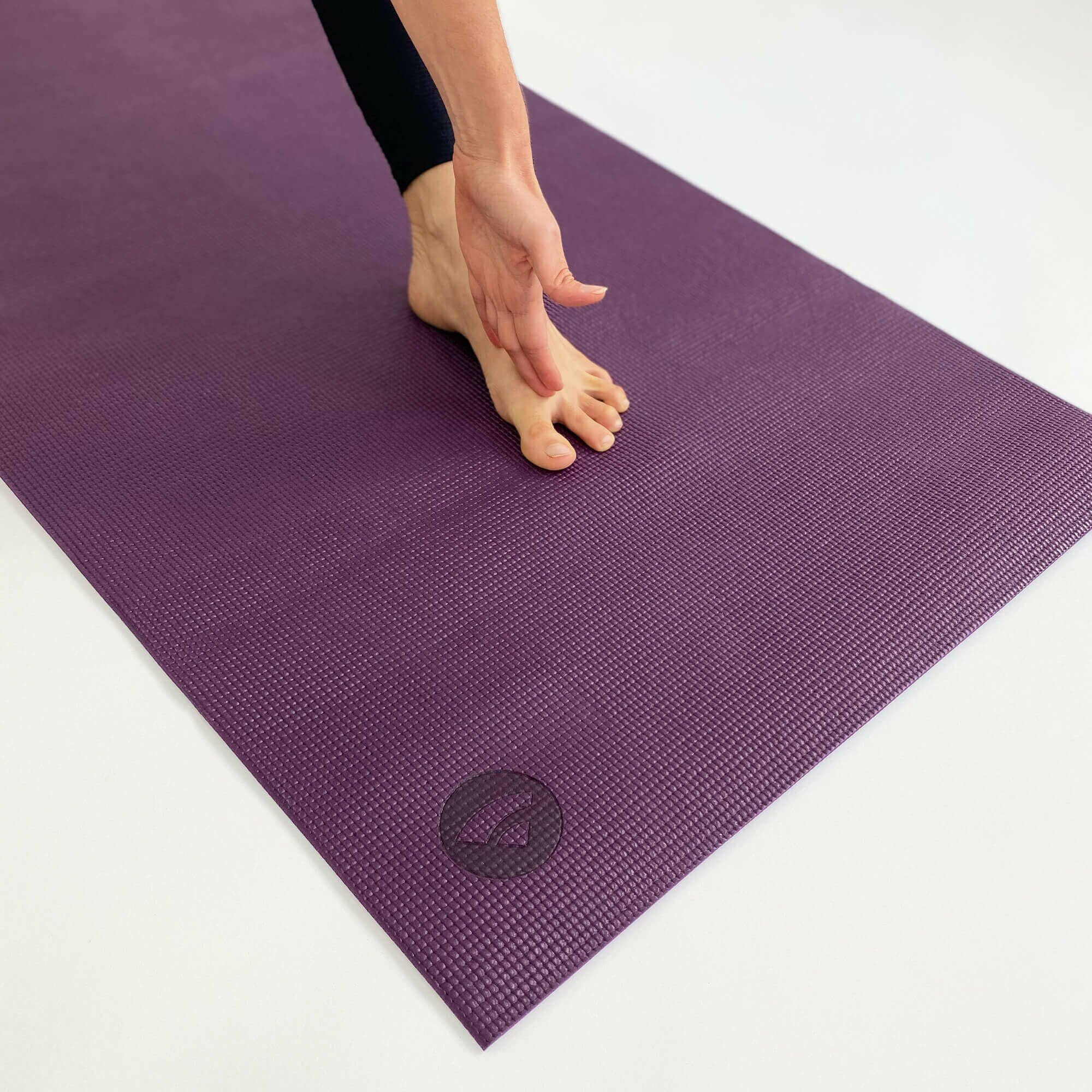 asana-tapete-yoga-yogateria-ameixa-5