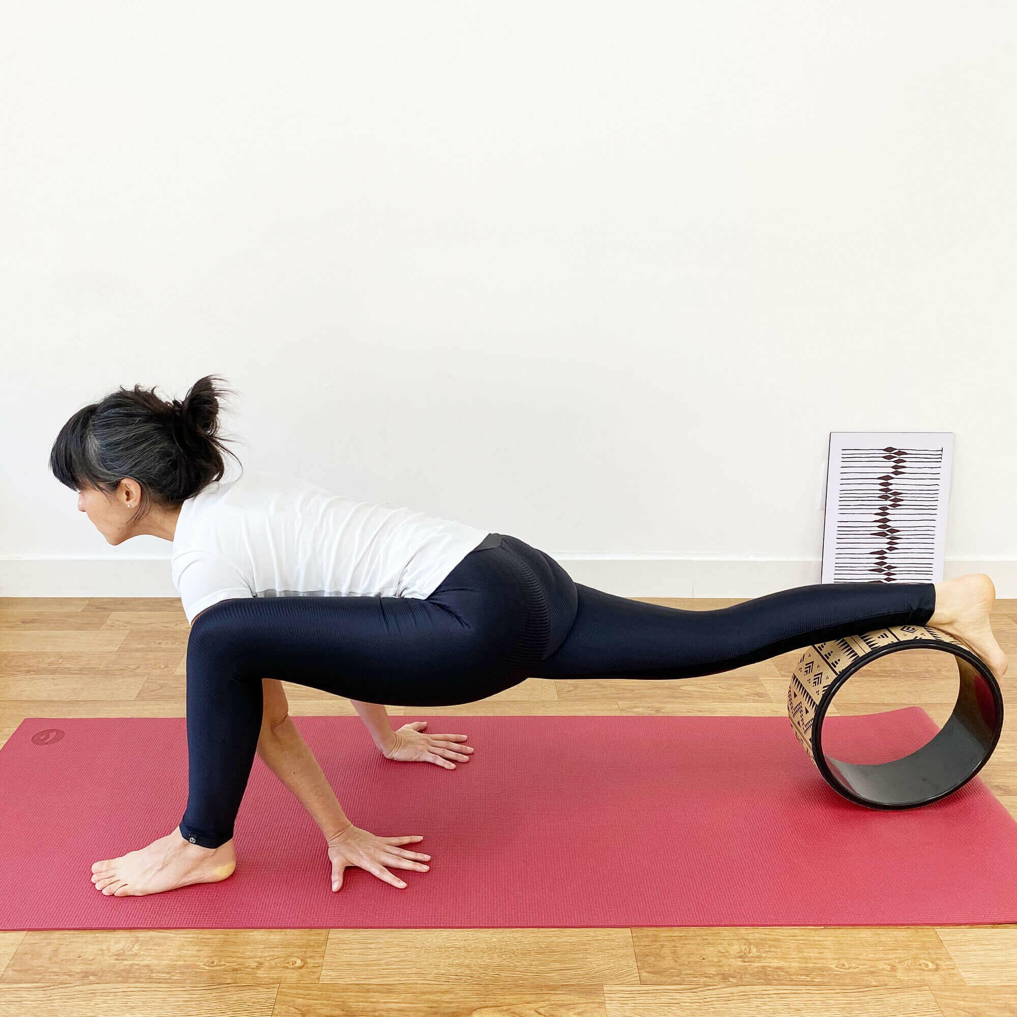 asana-tapete-yoga-yogateria-bordo-5-roda