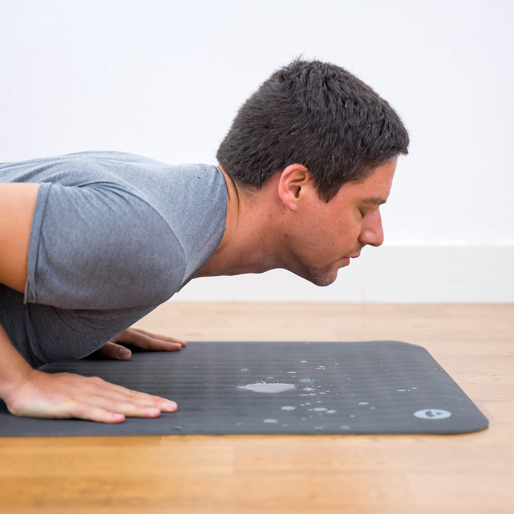 Tapete de yoga Ecopro - 4mm borracha natural 18 tapete-yogateria-ecopro-cinza-01