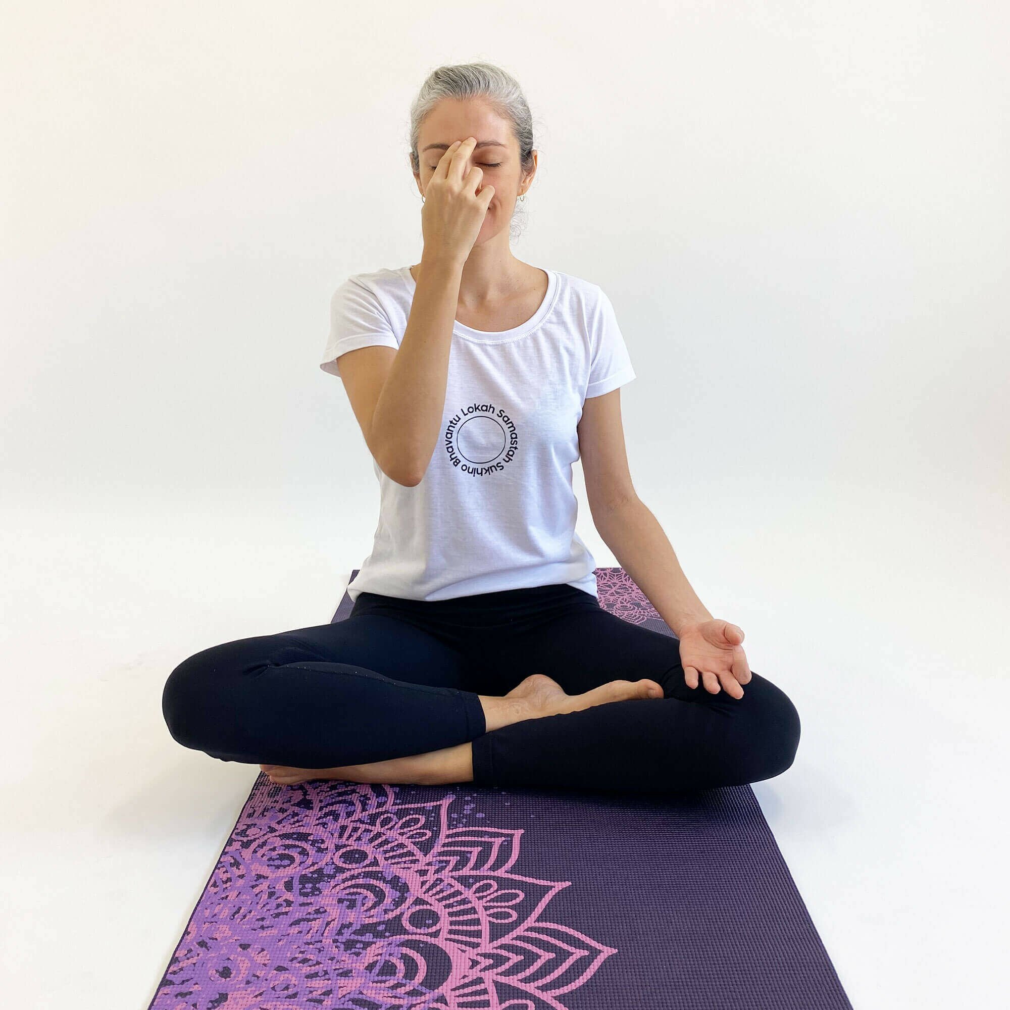 tapete-yoga-leela-mandaladesign-yogateria-ameixa-5