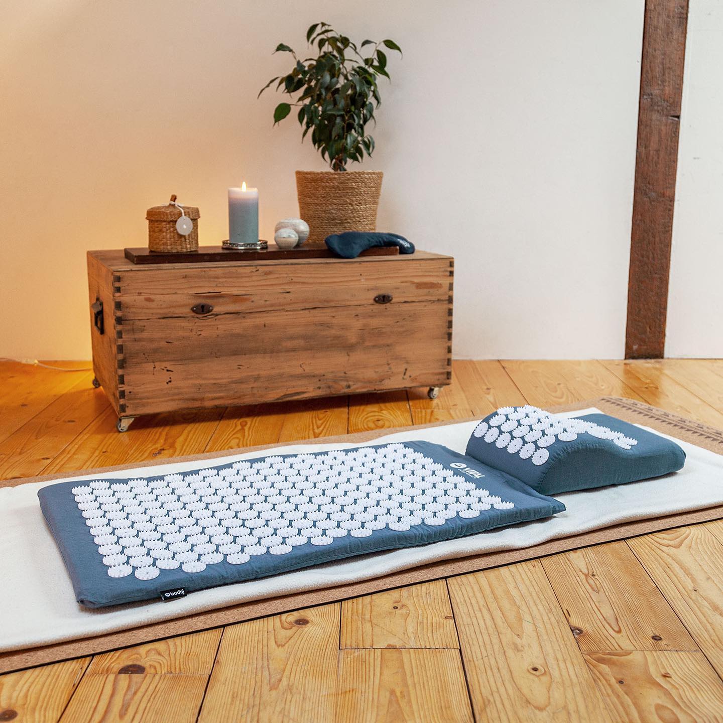 Guia de Uso: Tapete de Acupressão e Massagem 11 tapete-almofada-acupressao-pequeno-azul-yogateria