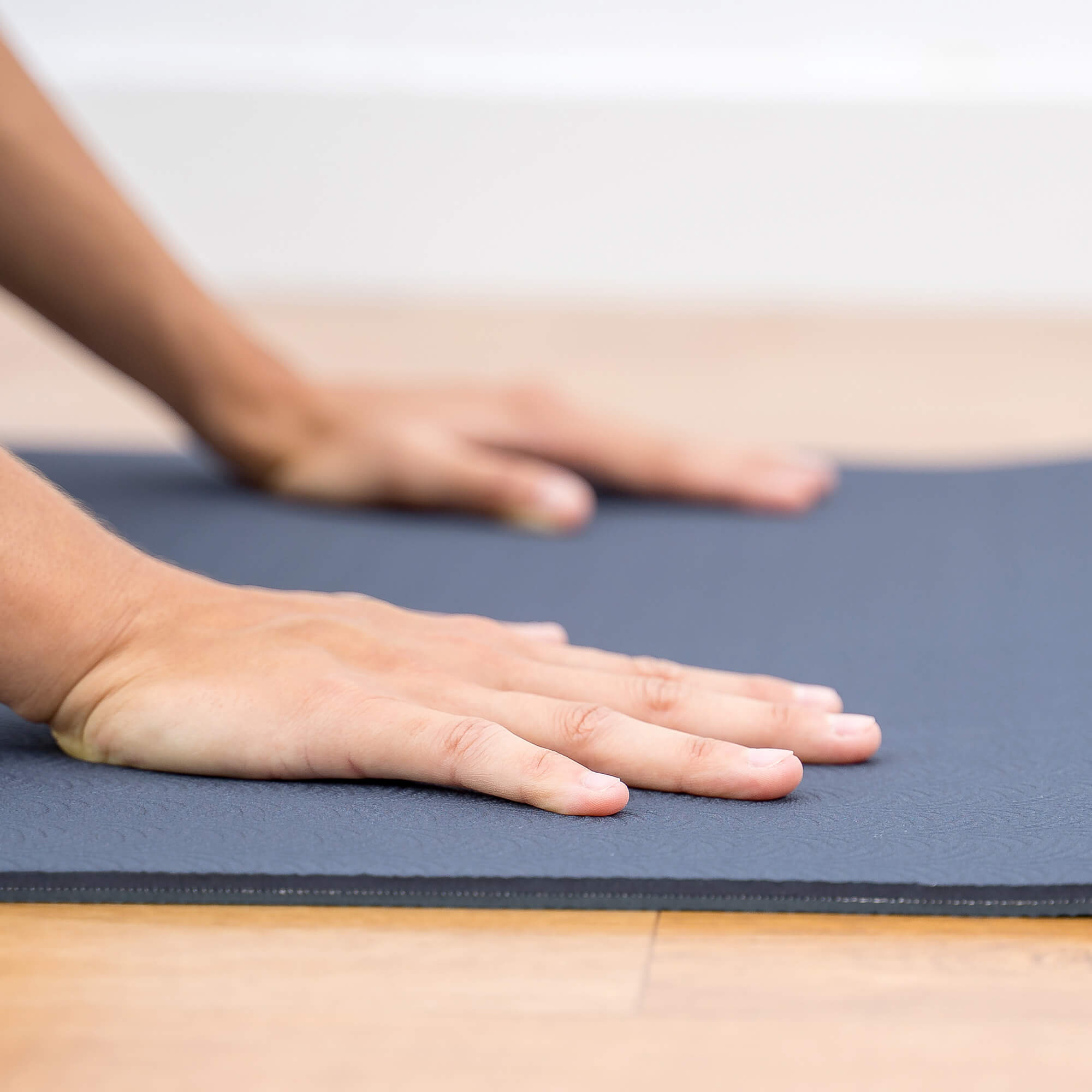 Tapete de yoga ecológico Lotus Pro – 6mm TPE 11 tapete-yogateria-lotuspro-preto-01