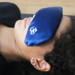almofadadeolhos-yogateria-azul-1-2