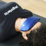 almofadadeolhos-yogateria-azul-2-2