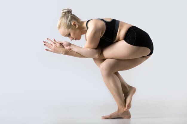 Garudasana: A postura da águia 1