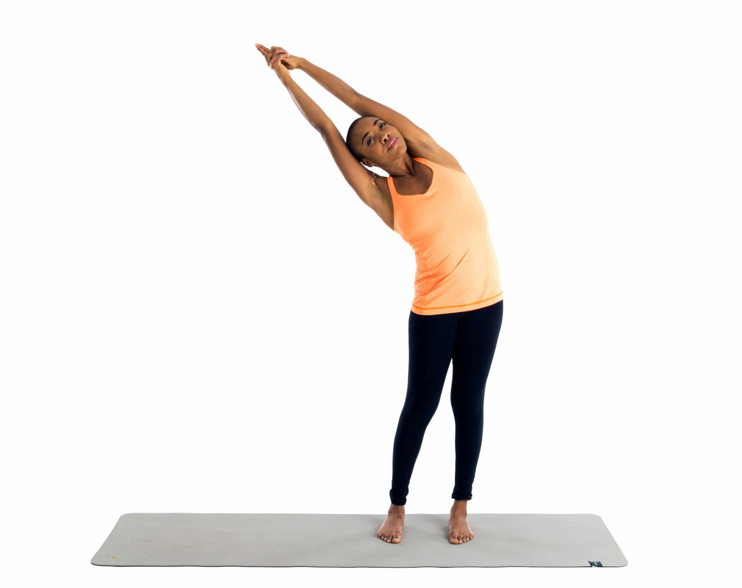 postura-meia-lua-Urdhva-Hastasana-yogateria