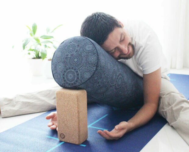 yoga-restaurativa-yogateria10