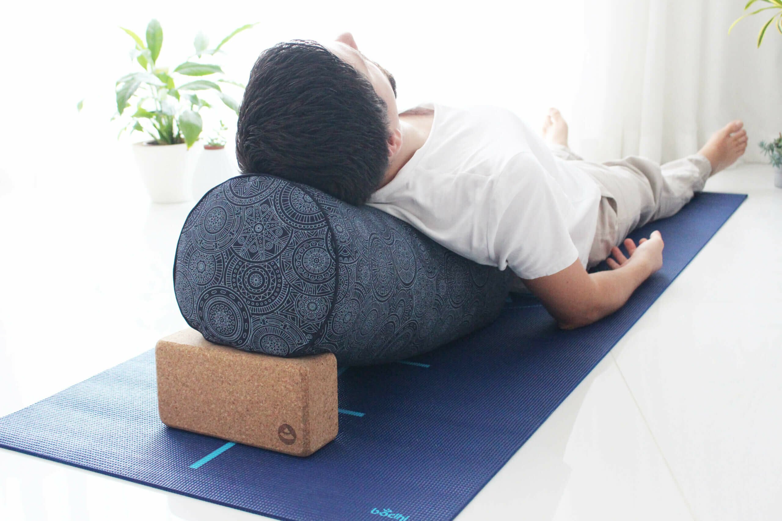 yoga-restaurativa-yogateria8