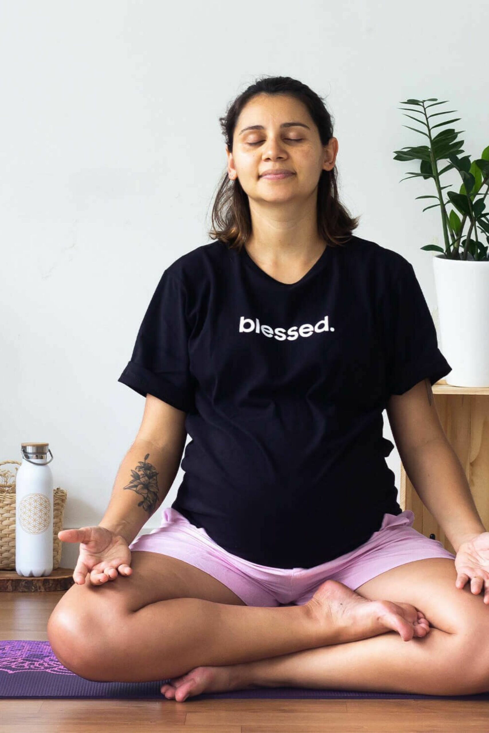 Camiseta Blessed 15 yogateria-blessed-babylook-04
