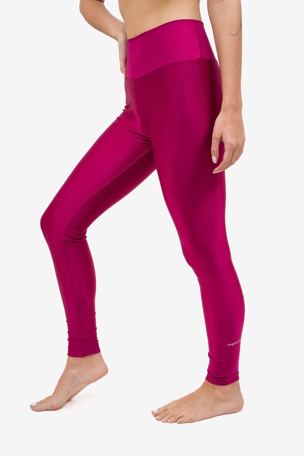 legging-essence-shine-yogateria-amora-03