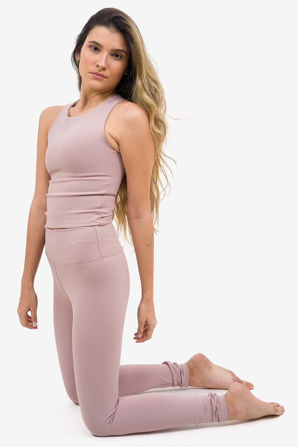 Top Cropped Universe - Soft Compress 9 legging-presence-soft-compress-yogateria-01