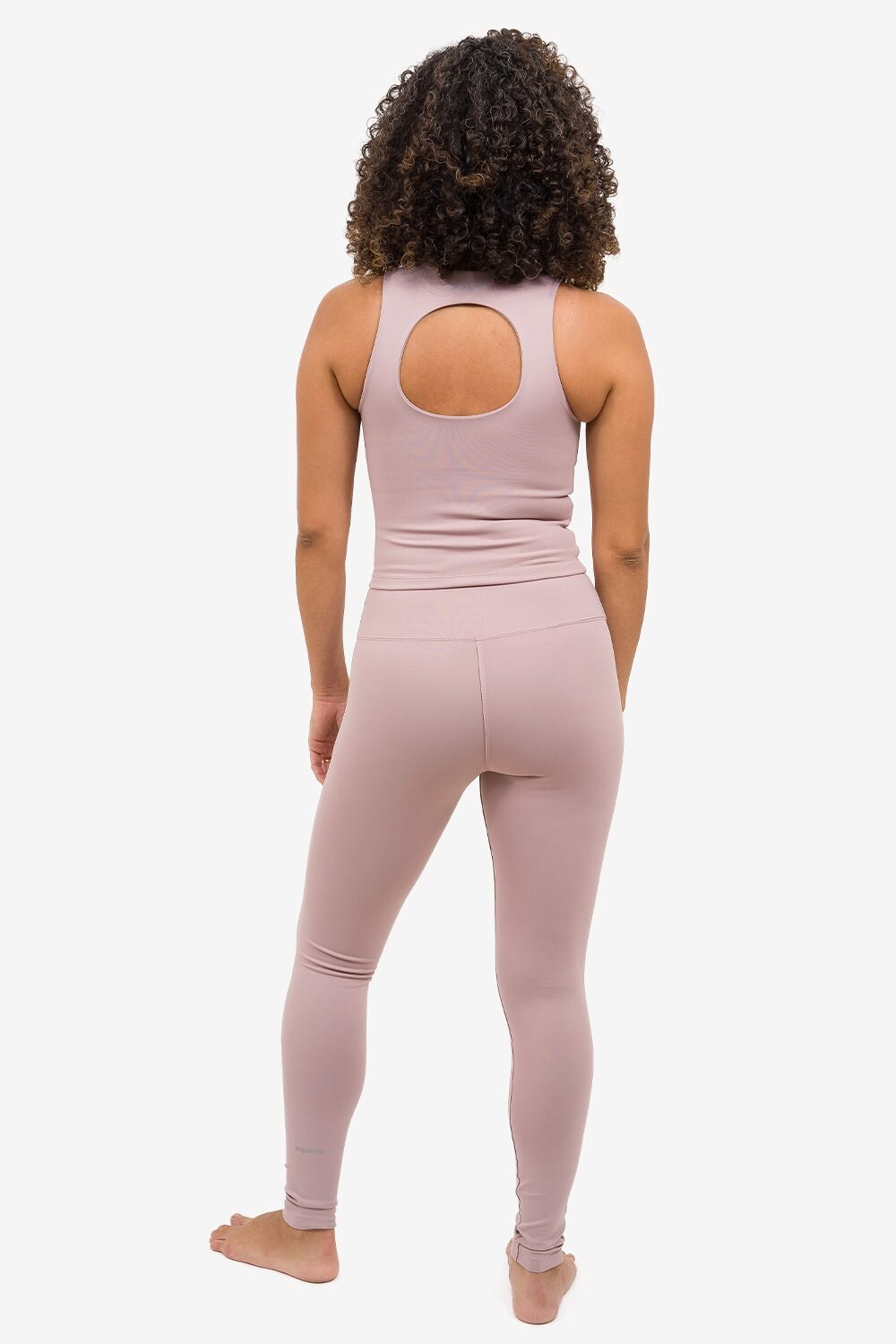 legging-presence-soft-compress-yogateria-05