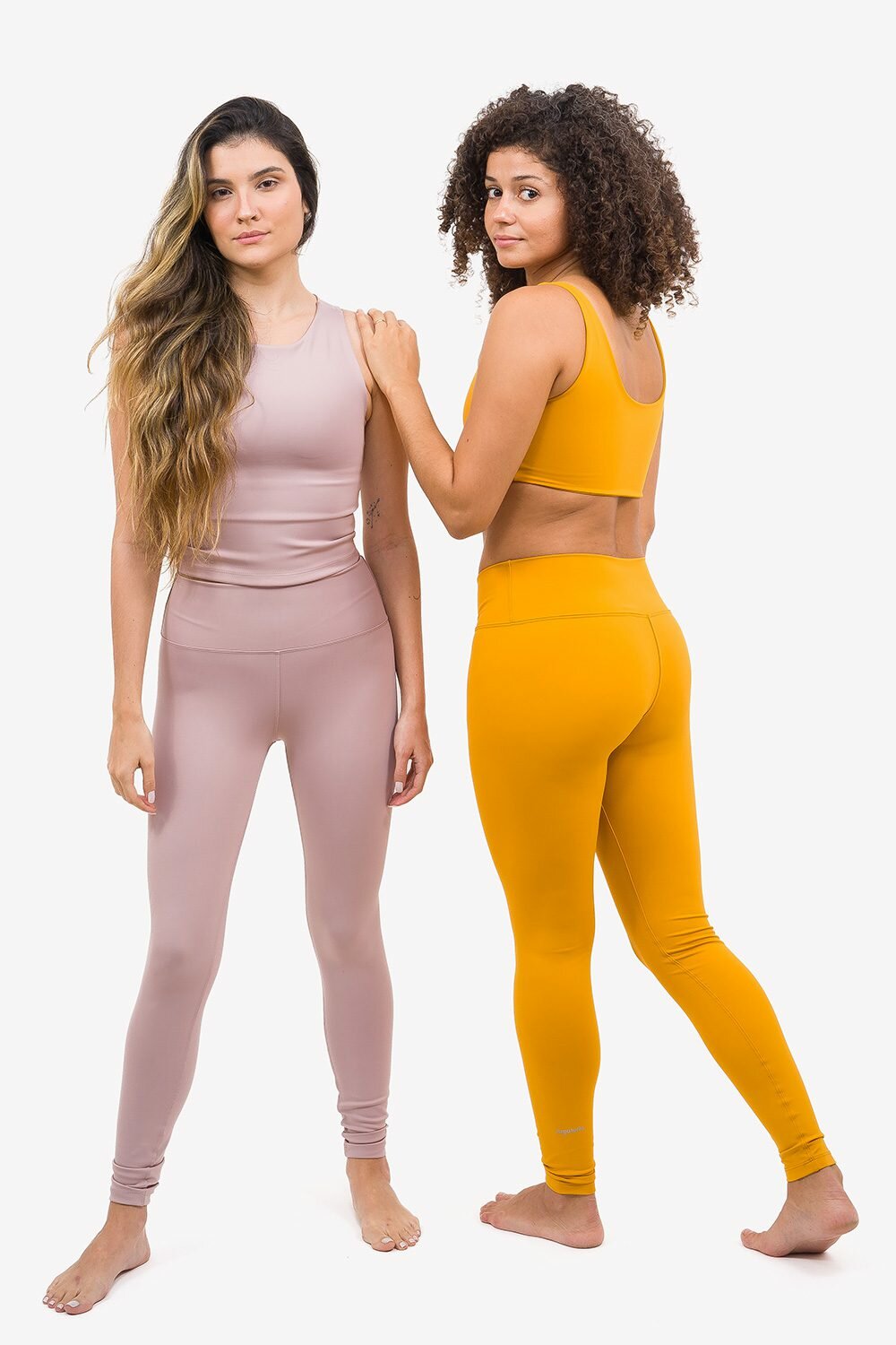 Top Cropped Universe - Soft Compress 10 top-bio-soft-yogateria-01