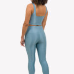 top-cropped-space-soft-shine-yogateria-azulclaro-01