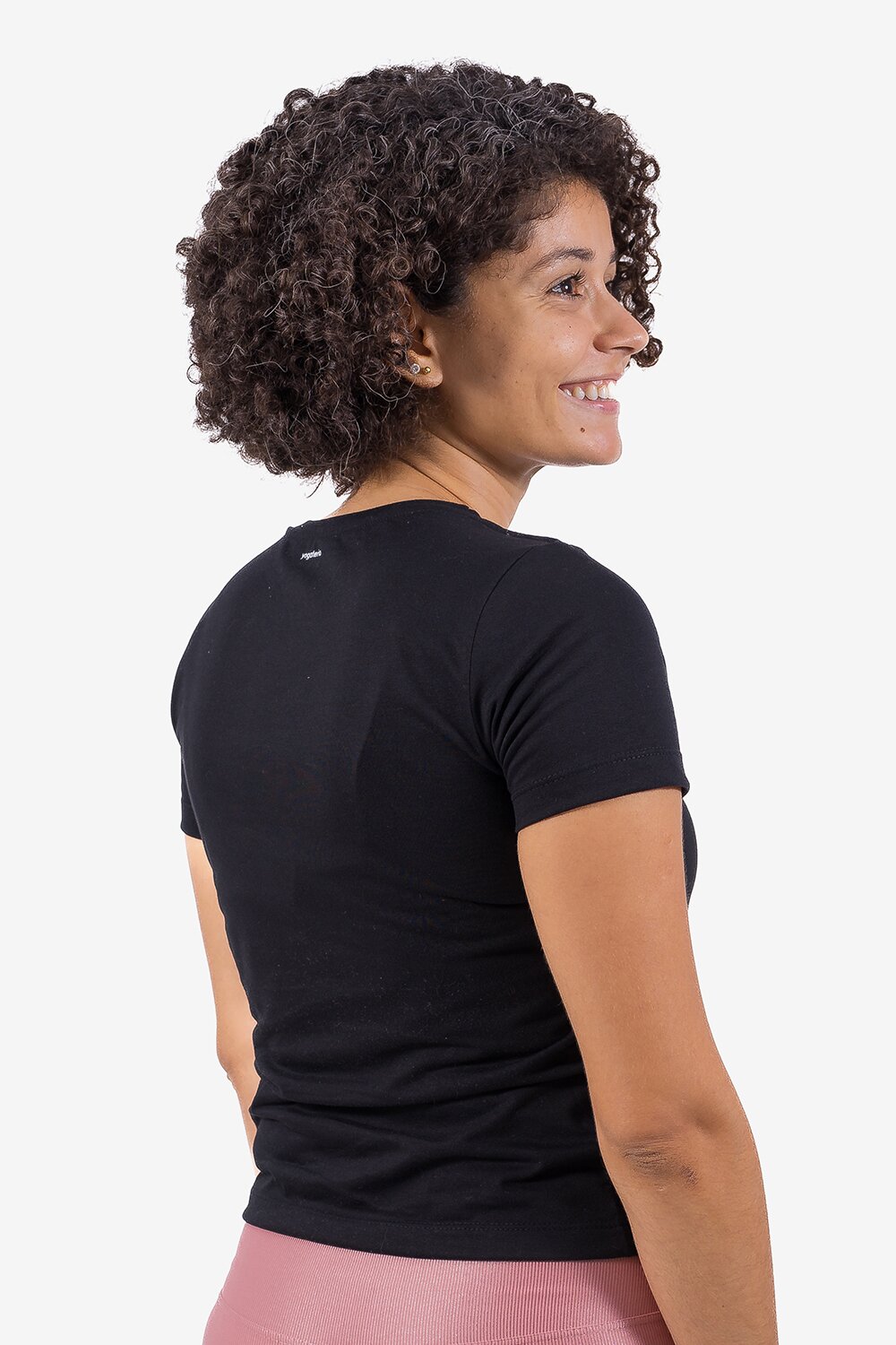 Camiseta A vida é melhor com yoga 12 ahimsa-yogateria-bblook-costas