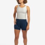 short-iyengar-yogateria-marinho-01