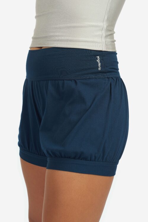 short-iyengar-yogateria-marinho-02