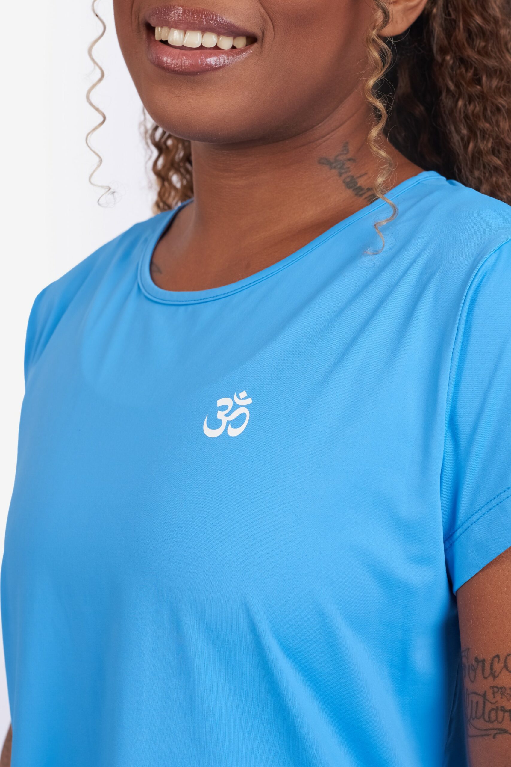 Blusa Long - Om 10 blusa-long-yogateria-azul-01