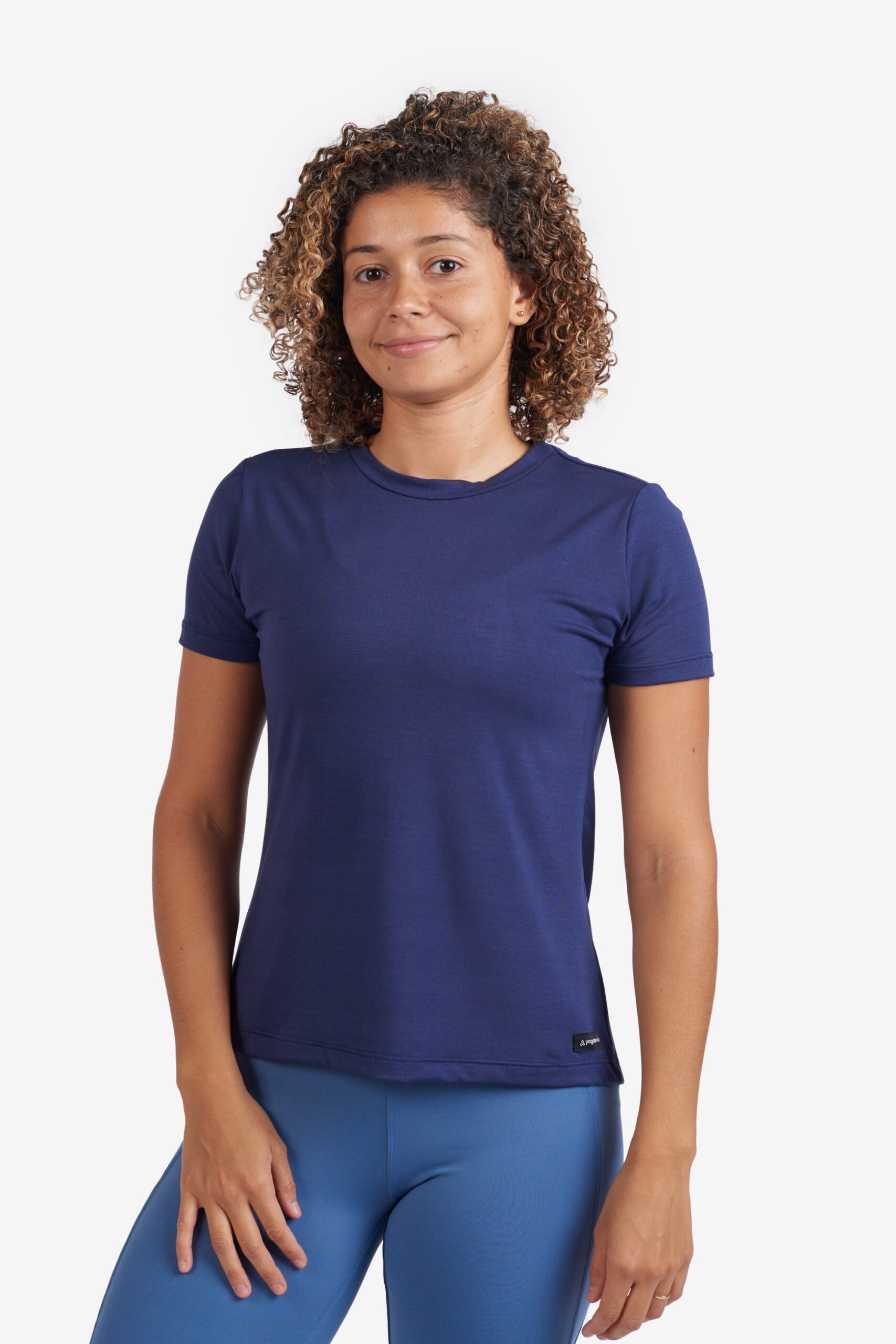 camiseta-tech-yogateria-azul-fem-01