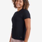 camiseta-tech-yogateria-preta-fem-02