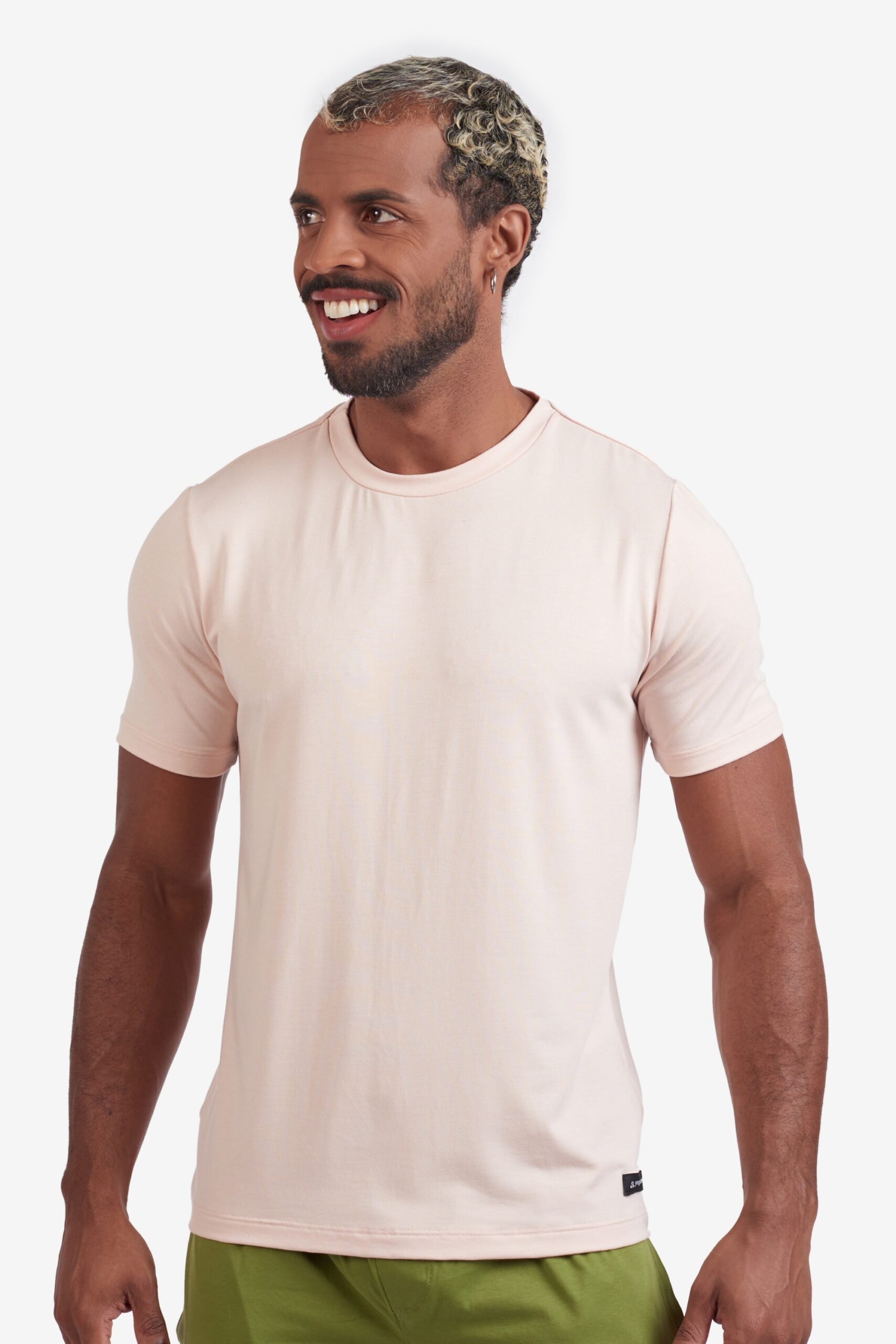 camiseta-tech-yogateria-rose-masc-02