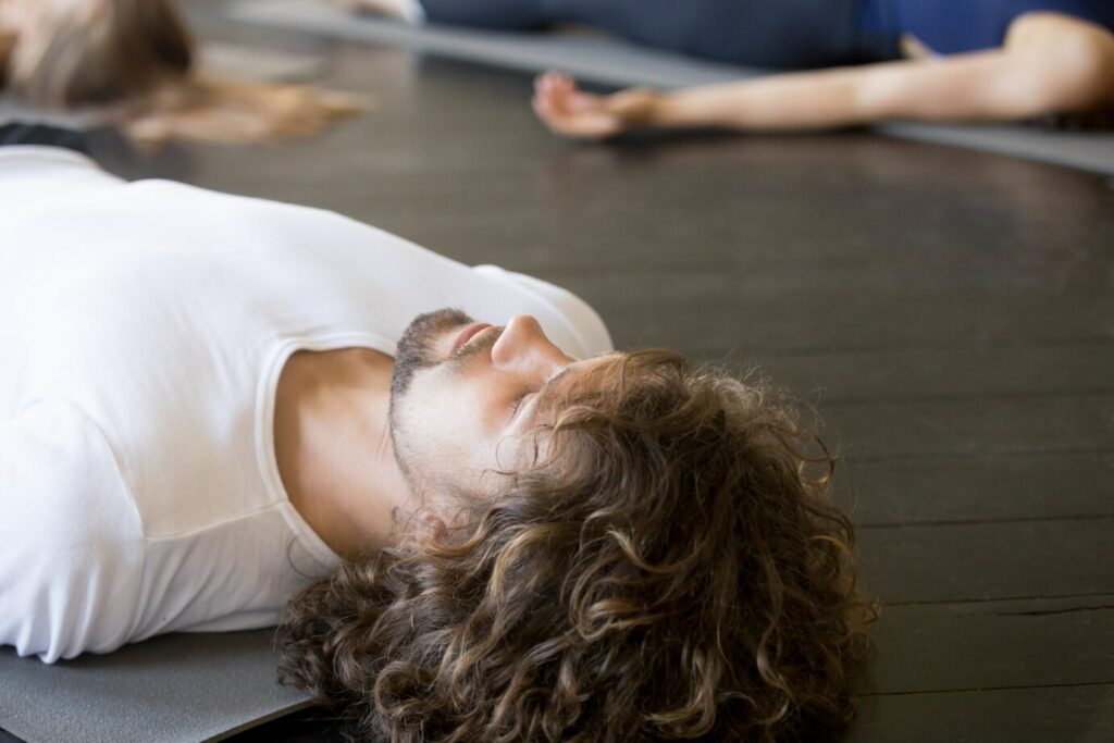 como-fazer-yoga-yogateria11