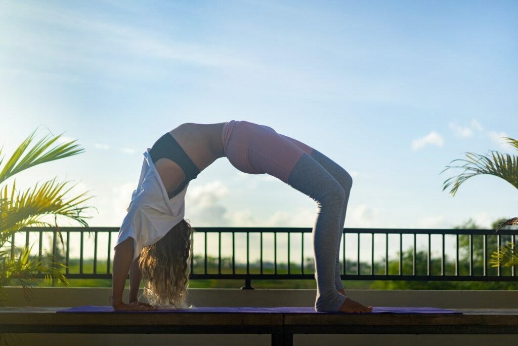 como-fazer-yoga-yogateria14